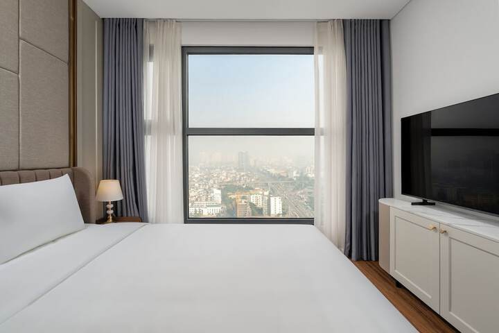 Room 4 of 42
