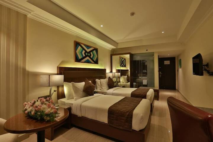 Room 4 of 23