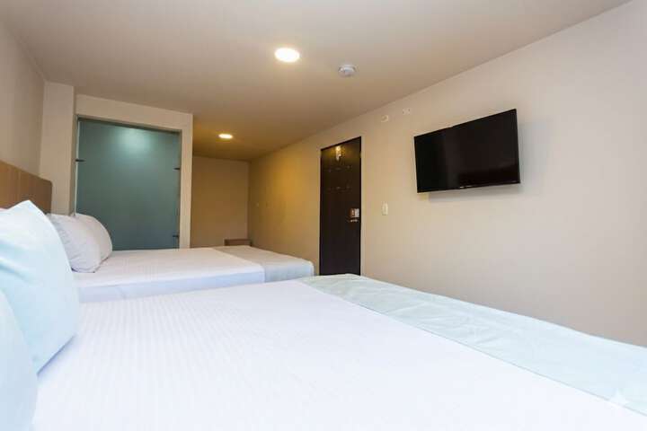 Room 18 of 26