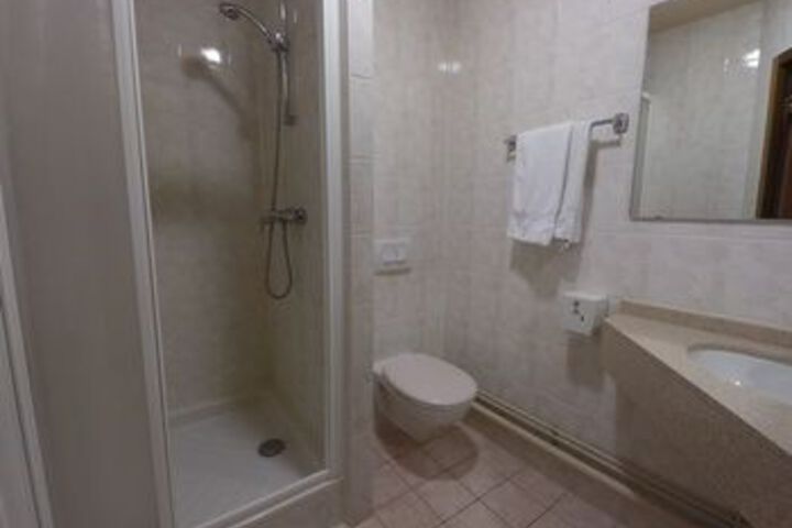 Room 2 of 12
