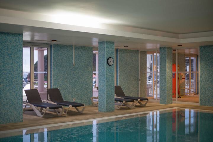 Pool 53 of 129