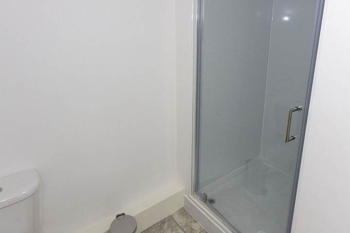 Room 48 of 79