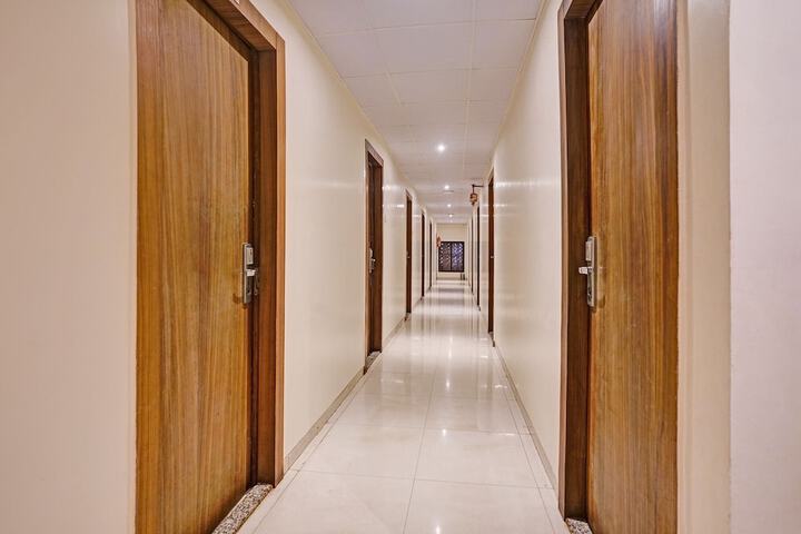 Hotel Interior 5 of 29