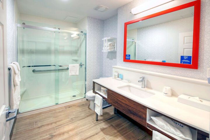 Bathroom shower