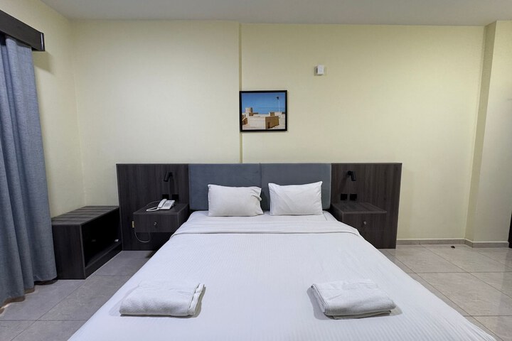 Room 12 of 29