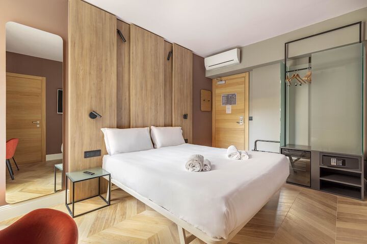 B & B Hotel Genova City Center in Genoa