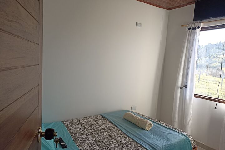 Room 12 of 66