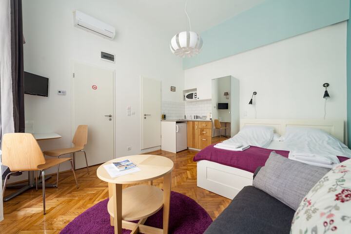 Room 15 of 71