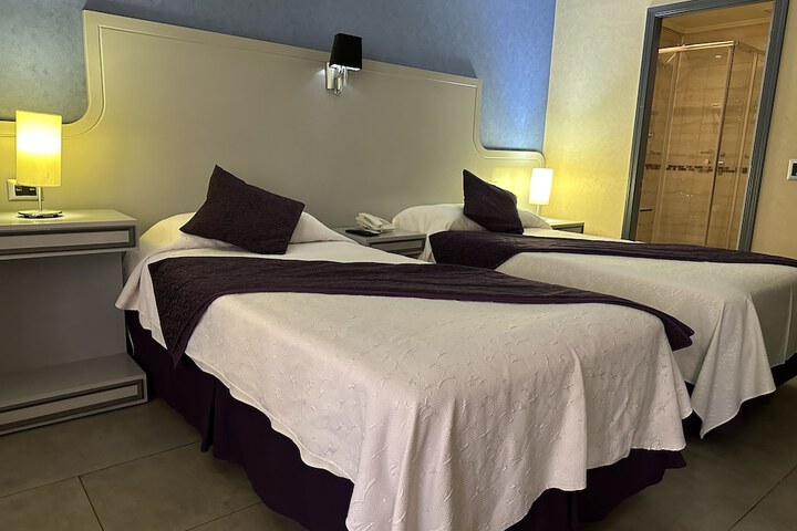 Room 15 of 89