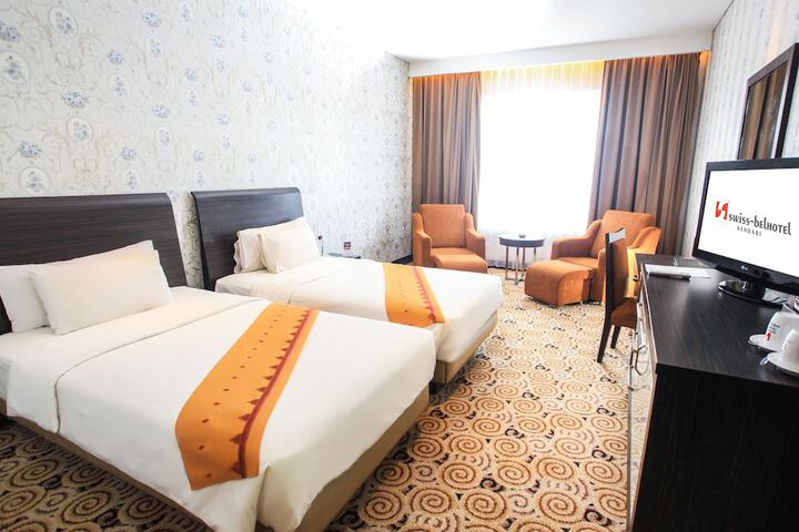 Room 5 of 43
