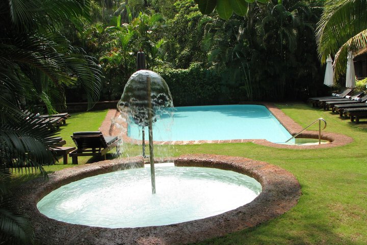 Pool 104 of 162