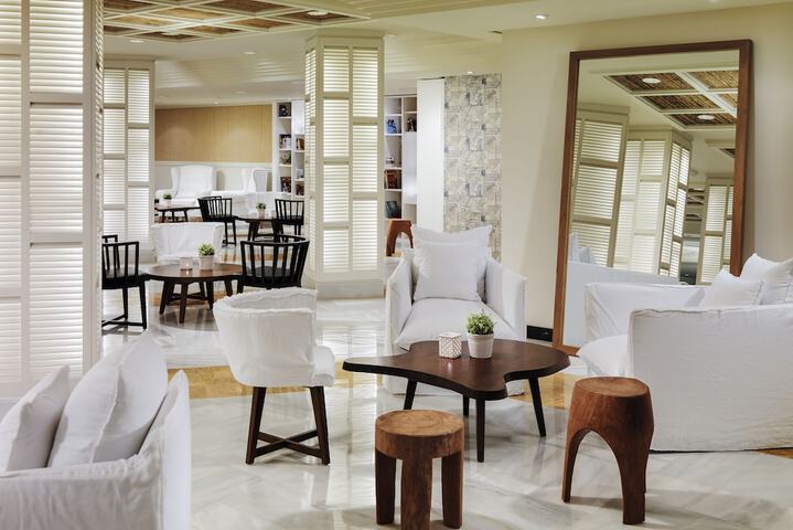Guest Lobby