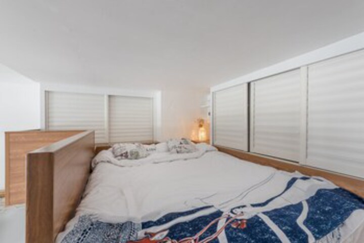 Room 26 of 60