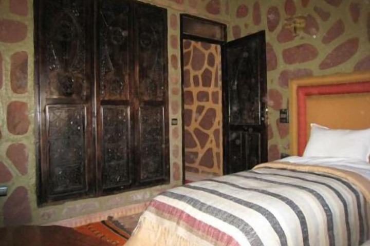 Room 22 of 42