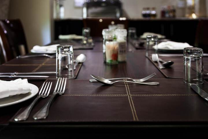 Dining 35 of 61