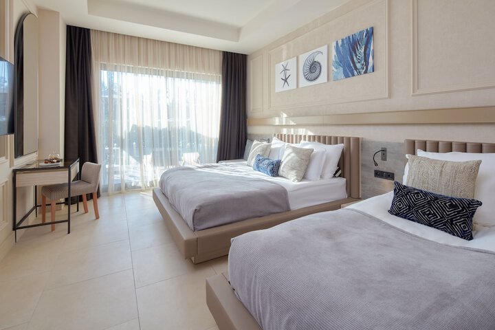 Room 20 of 170