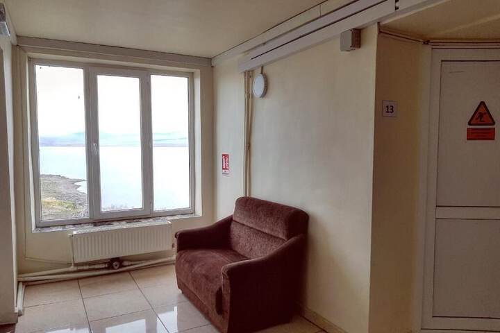 Room 17 of 47