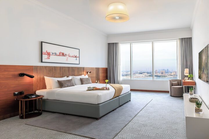 Room 11 of 52
