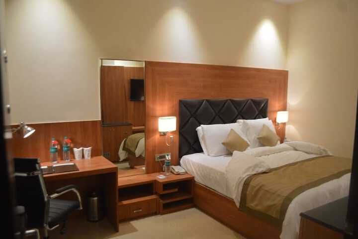 Room 3 of 54