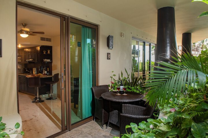 Hotel Exterior 203 of 204