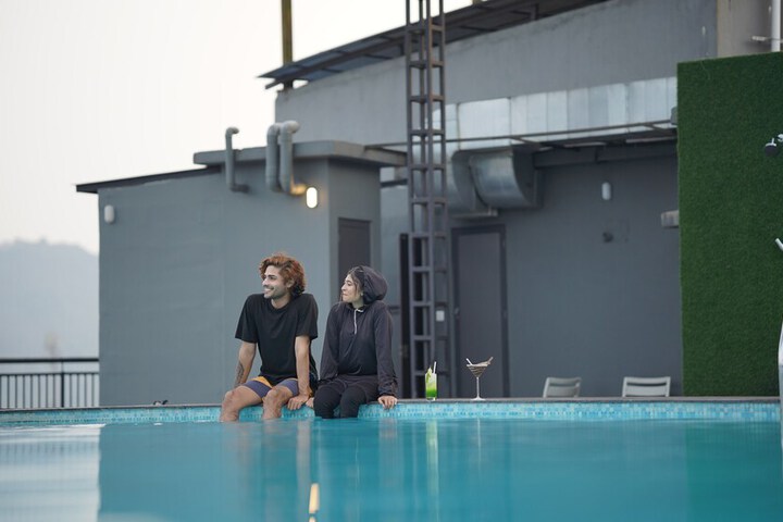 Pool 38 of 67