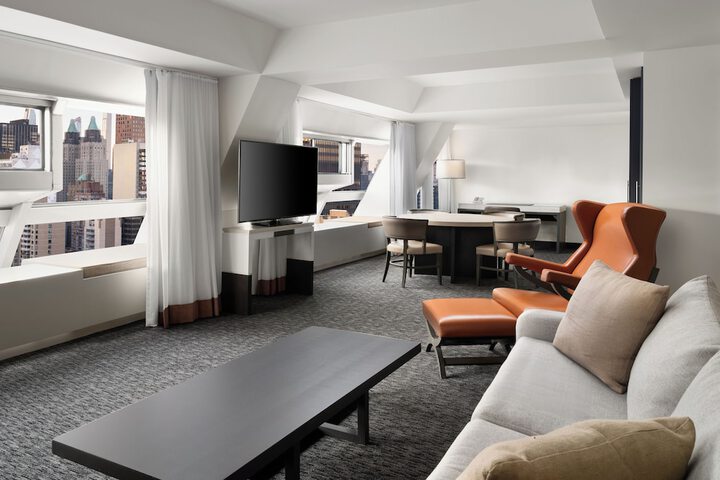 Room 17 of 108