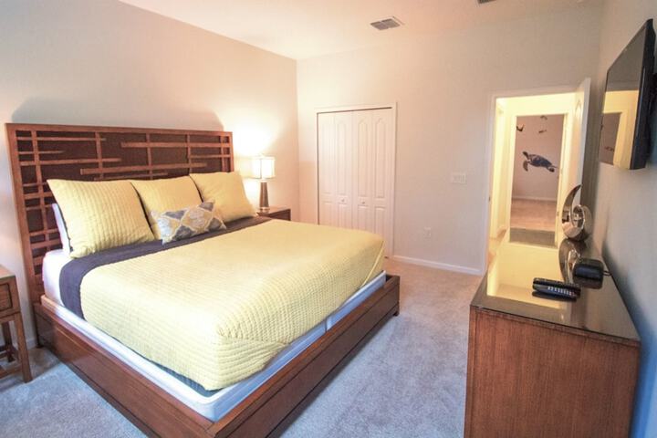 Room 5 of 66