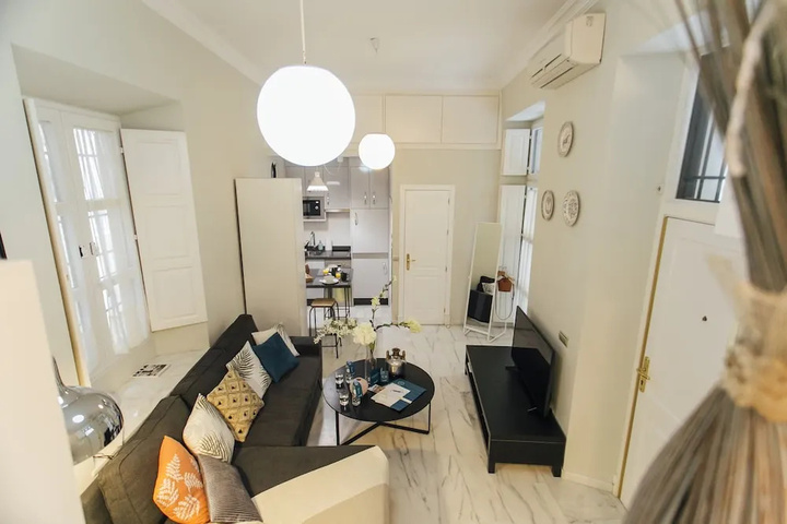 Room 3 of 15