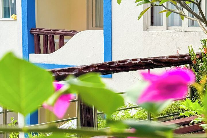 Hotel Exterior 70 of 71