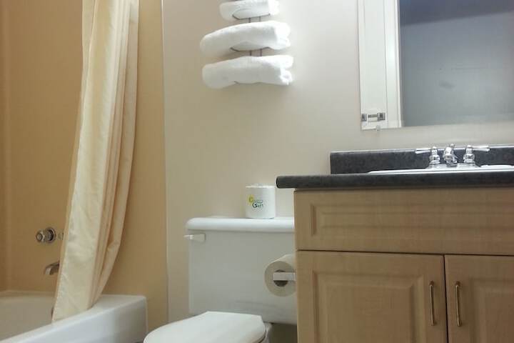 Room 42 of 101
