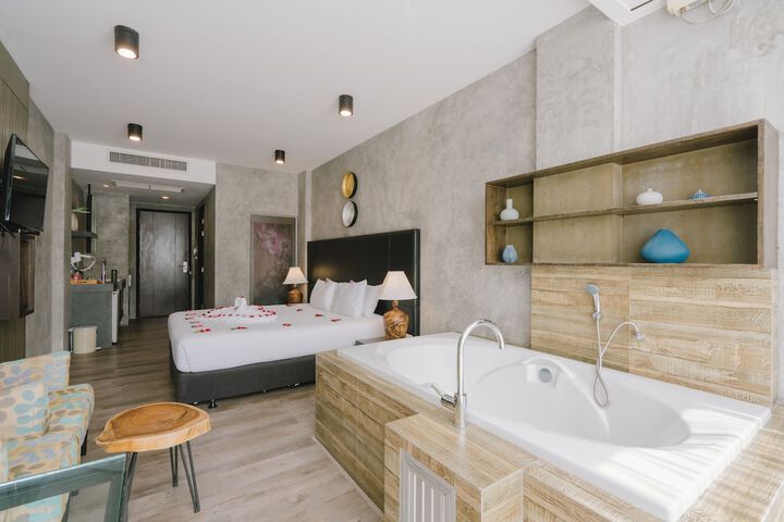 Room 54 of 196