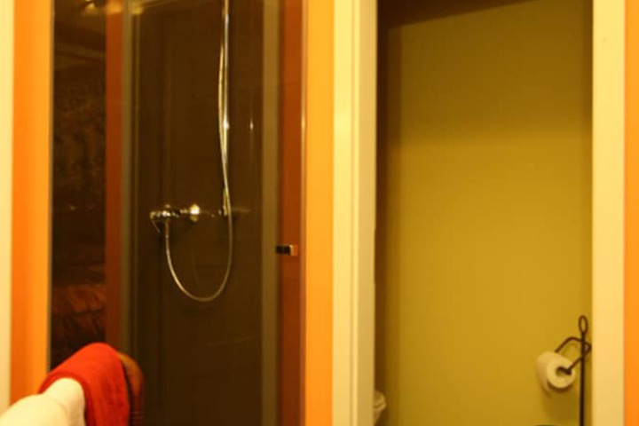 Room 14 of 30