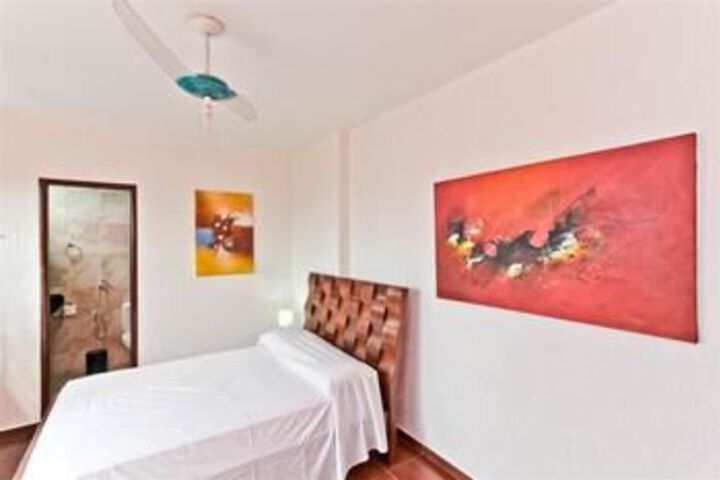 Room 15 of 28