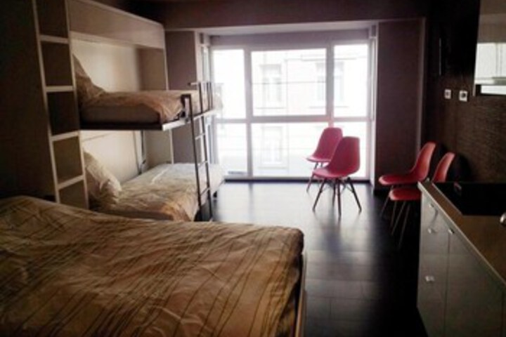 Room 11 of 24