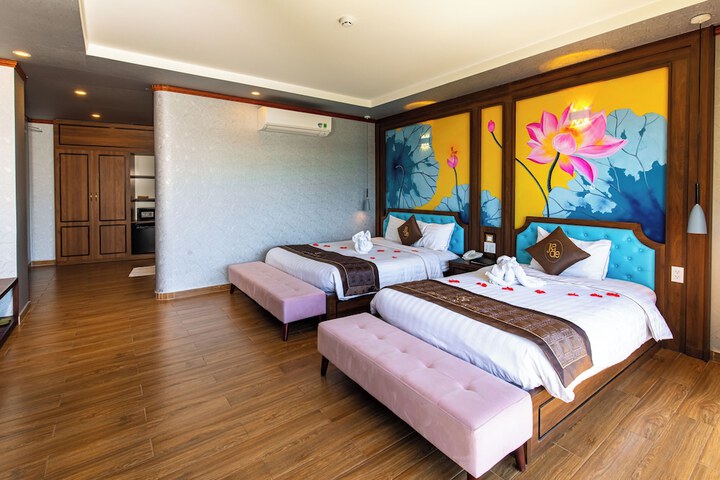 Room 15 of 39