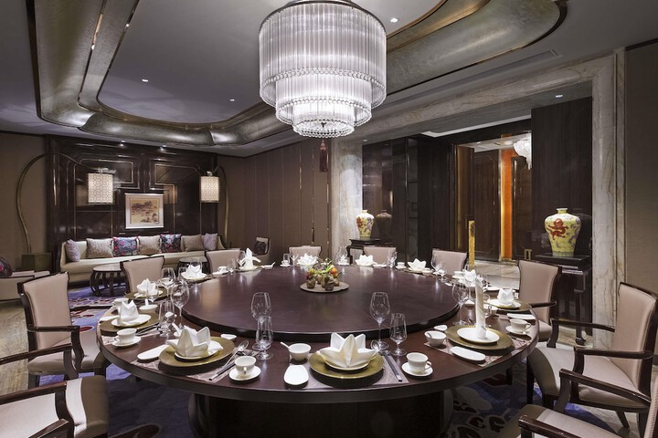 Dining 52 of 74