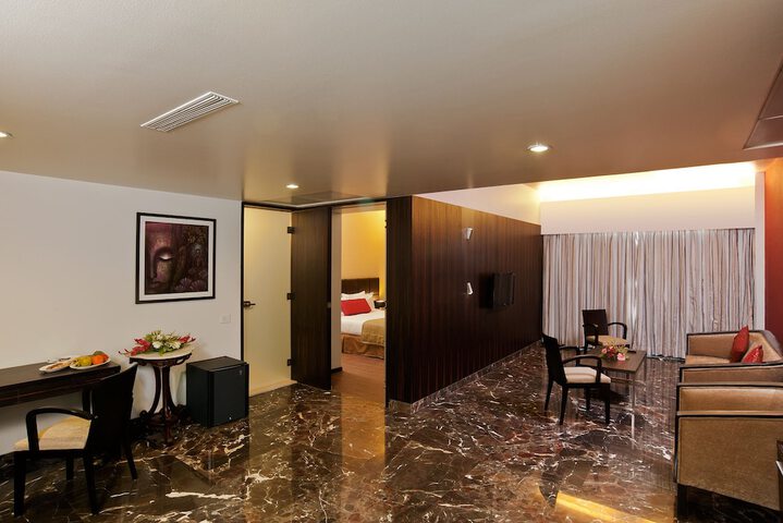 Room 15 of 43