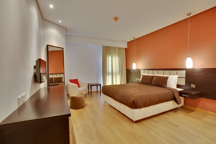 Room 6 of 22