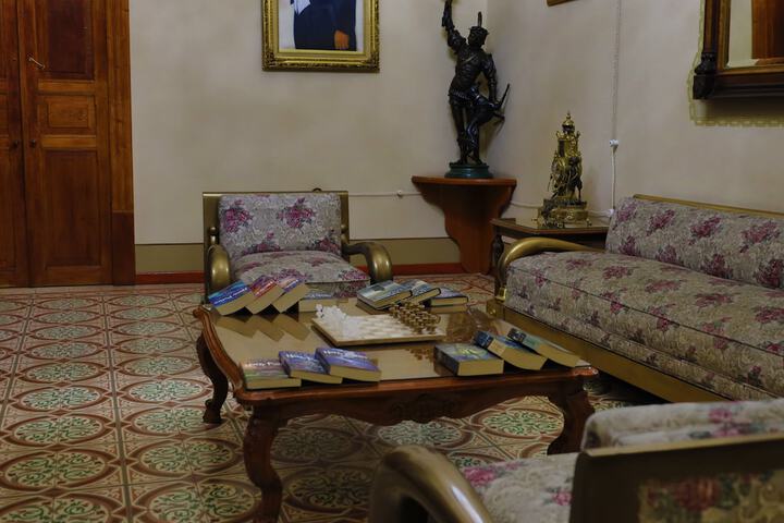 Room 34 of 43