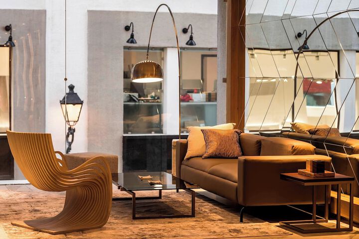 Hotel Lobby