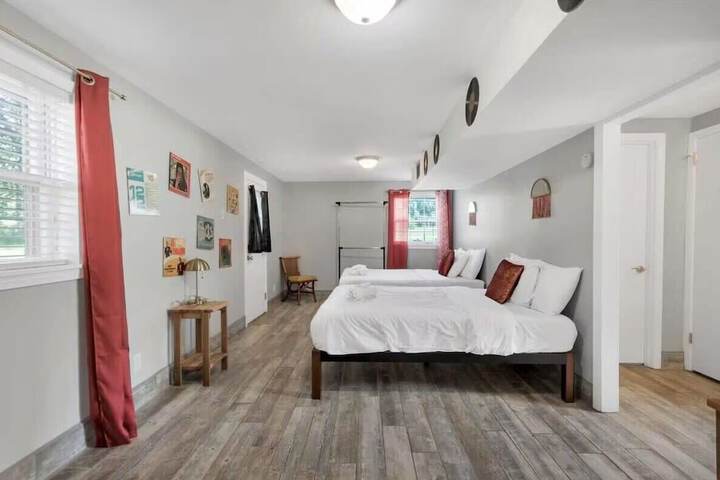 Room 3 of 13
