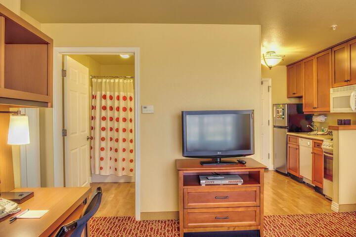 Room 12 of 53