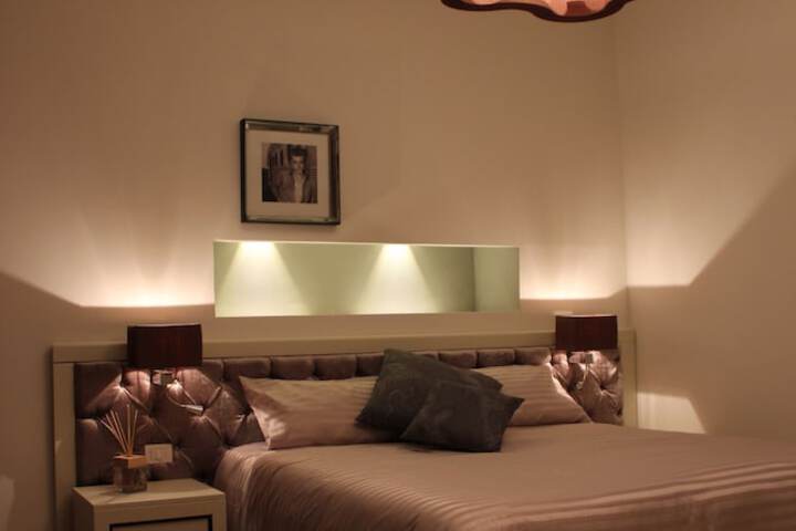 Room 3 of 56