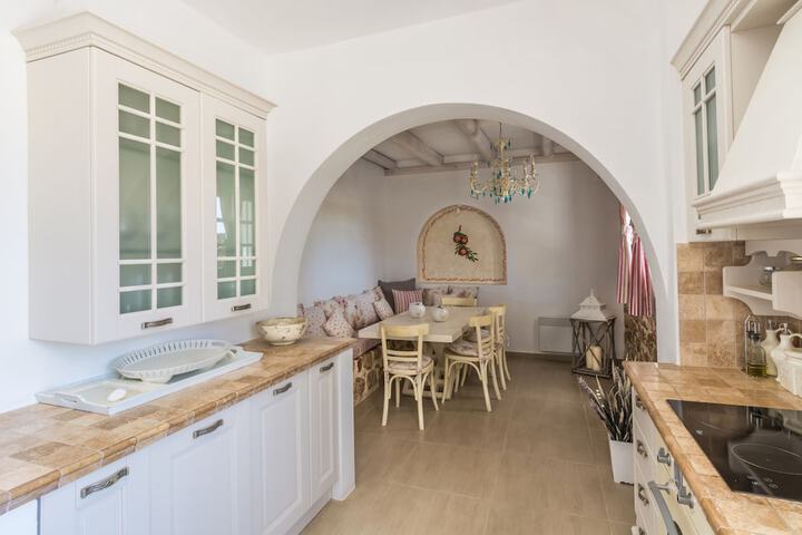 Dining Photos