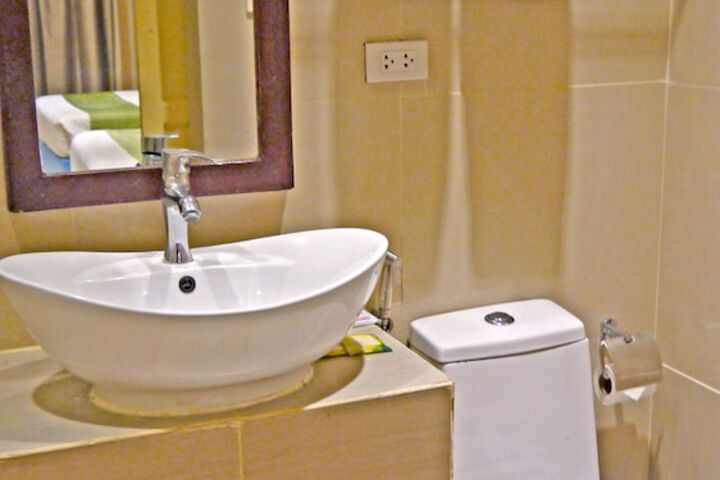 Room 44 of 64