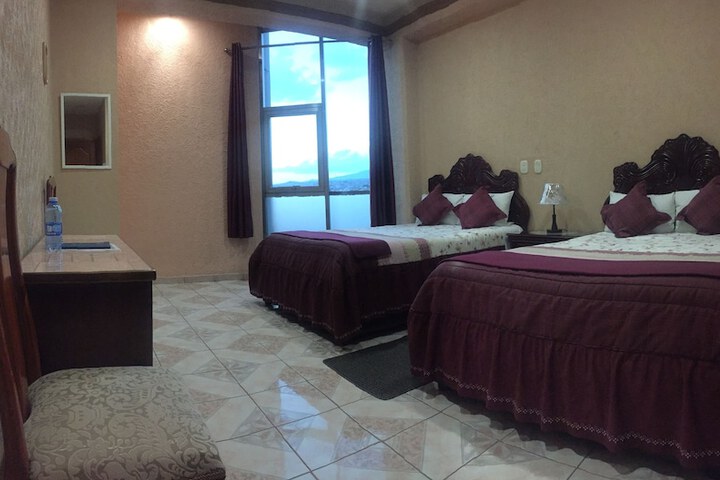 Room 11 of 34