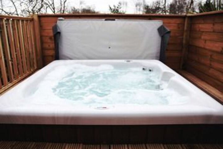 Hot Tub 51 of 70