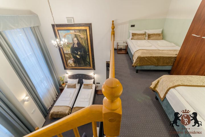 Room 43 of 146