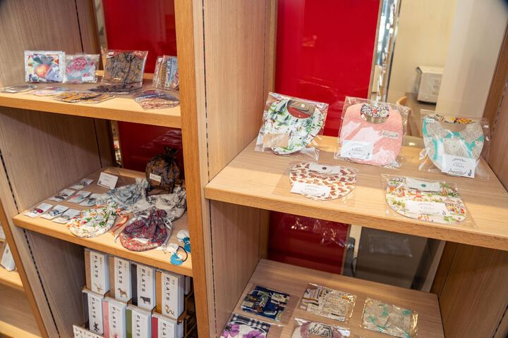 Gift Shop 31 of 40