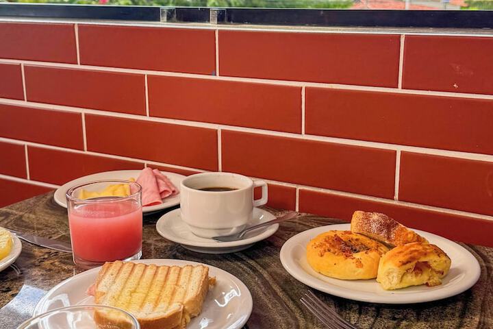 Breakfast/Coffee Service 59 of 71